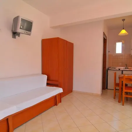Gasthof Room In Studio - Hotel Georgia - Vibrant Room In Golden Beach In Thassos Island Chrisi Ammoudia